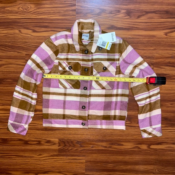 NWT Kensie Cropped Plaid Shacket - Picture 4 of 8